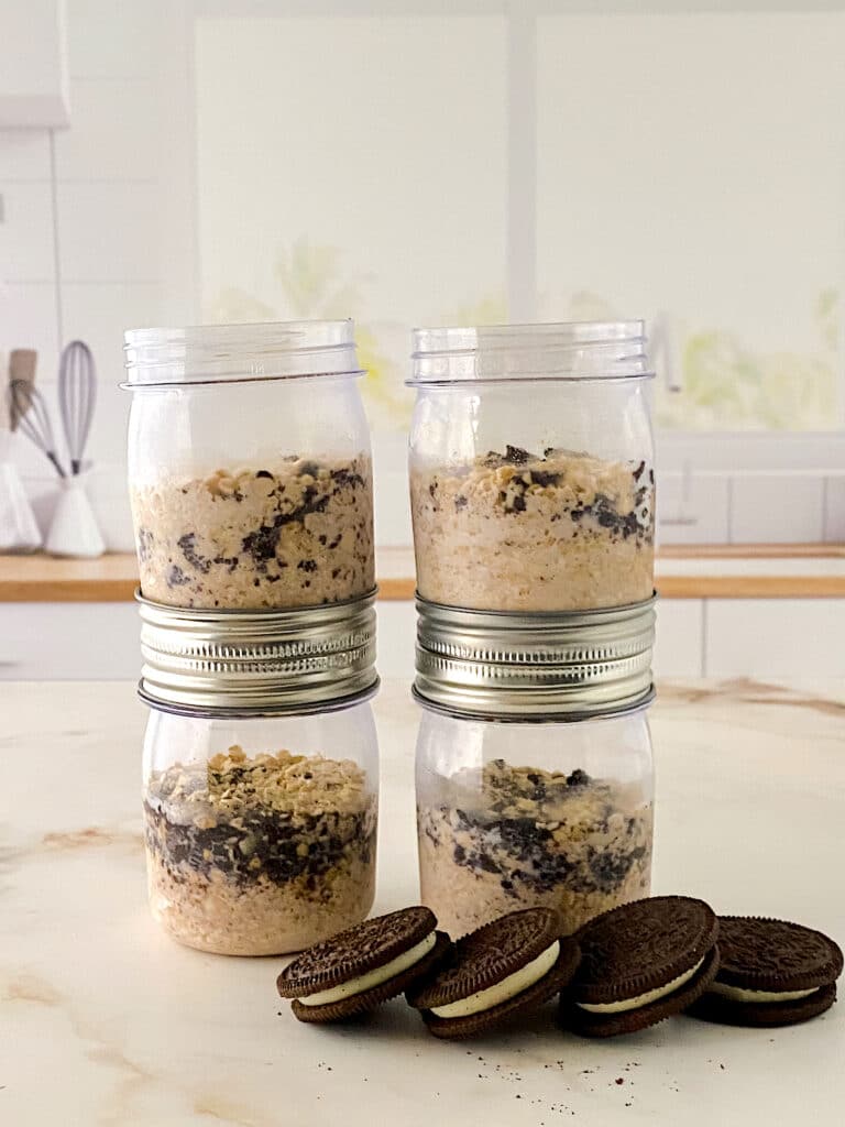Cookies N Creme Overnight Oats Step 4